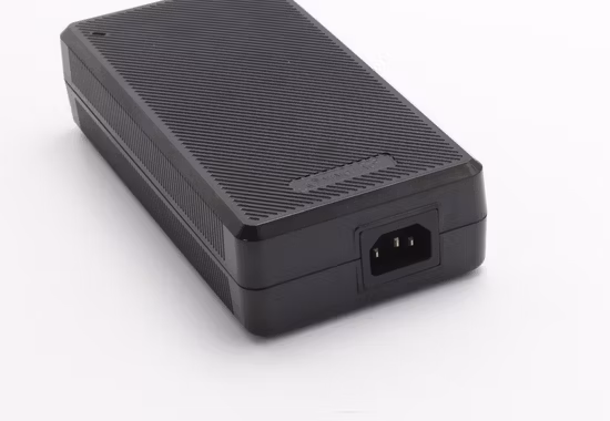 Yingjiao высшего класса мини-автомобиль морской аккумулятор максимальной мощности USB-зарядное устройство